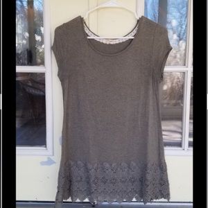 Green/gray casual top